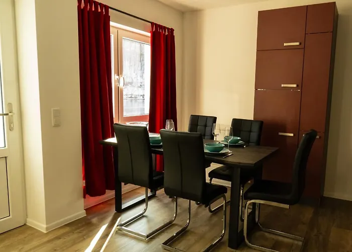 Lakefront Family Retreat * Güntersberge