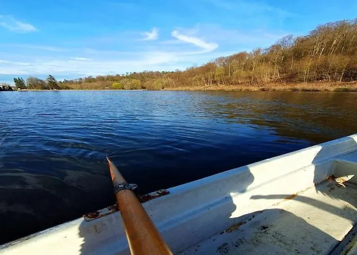 Lägenhet Lakefront Family Retreat