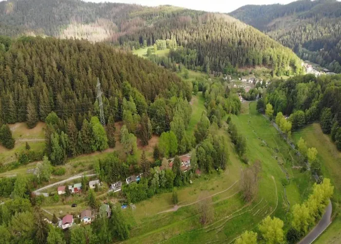 Lakefront Family Retreat Lägenhet Güntersberge